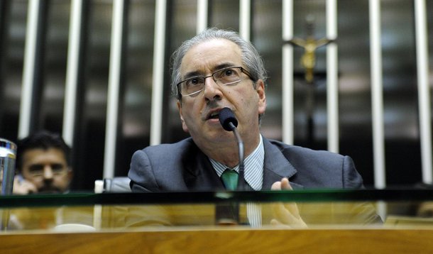 Quebra do sigilo bancário da empresa Treviso, utilizada pelo lobista e delator da Lava Jato Julio Camargo, apontou que R$ 125 mil foram repassados para a igreja evangélica Assembleia de Deus Ministério Madureira, em Campinas (SP); igreja é próxima do presidente da Câmara, Eduardo Cunha (PMDB-RJ), apontado por Camargo como sendo beneficiário de uma propina de US$ 5 milhões; no início do ano, Cunha trocou a igreja Sara Nossa Terra pela Assembleia de Deus Madureira