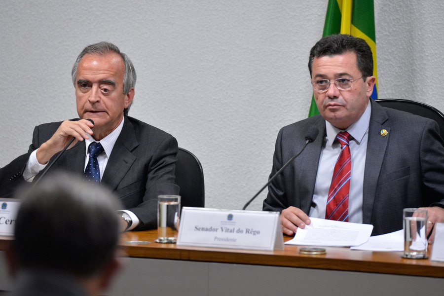 Ex-diretor da área internacional da Petrobras Nestor Cerveró, um dos articuladores para a compra da refinaria, afirmou que a unidade industrial tem operado em sua capacidade máxima há quase dois anos e fechou o primeiro semestre com lucro líquido de US$ 80 milhões; "O cenário é altamente favorável para que o desempenho de 2014 se repita nos próximos anos. Essa informação é importante, pois foi amplamente divulgado que a refinaria era sucateada", disse CPMI da Petrobras