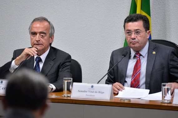 Ex-diretor da área internacional da Petrobras Nestor Cerveró, um dos articuladores para a compra da refinaria, afirmou que a unidade industrial tem operado em sua capacidade máxima há quase dois anos e fechou o primeiro semestre com lucro líquido de US$ 80 milhões; "O cenário é altamente favorável para que o desempenho de 2014 se repita nos próximos anos. Essa informação é importante, pois foi amplamente divulgado que a refinaria era sucateada", disse CPMI da Petrobras