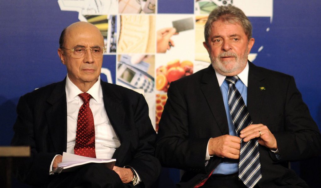 Campanha da presidente Dilma Rousseff colocou o ex-presidente Lula em ação para impedir que Henrique Meirelles, ex-presidente do Banco Central em seu governo, declare voto em Marina Silva; com promessas ao financiamento privado, a candidata do PSB se aproxima do setor bancário e já conta com o apoio de parte da família Setubal, do Itaú Unibanco