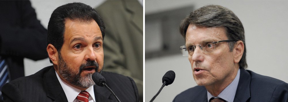 O governador do Distrito Federal, Agnelo Queiroz (PT), afirmou que a relação com a equipe de transição de Rodrigo Rollemberg será “apenas protocolar” até a data da posse; o petista se disse ultrajado pelas declarações do coordenador de Rollemberg, Hélio Doyle, que afirmou ser um “ato de hostilidade” o silêncio do GDF sobre o projeto de lei que devolve à Câmara o papel de aprovação das decisões do governo quanto à criação ou extinção de cargos e órgãos públicos