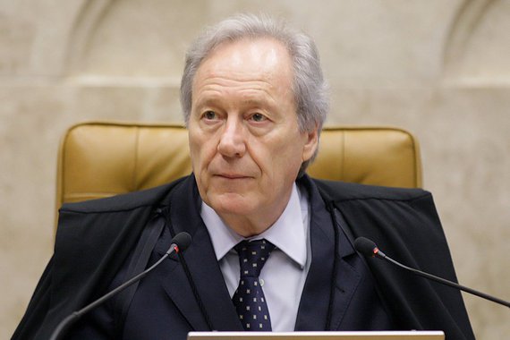 Presidente do Supremo Tribunal Federal, ministro Ricardo Lewandowski, disse nessa sexta-feira, 6, que é preciso mudar a "cultura do encarceramento"; pare ele, excesso de prisões não se deve só aos delegados ou membros do Ministério Público; "Temos nossa parcela de responsabilidade, com as decisões dos juízes de execução"; Brasil tem 600 mil presos, sendo 40% deles provisórios; isso equivale a 240 mil presos que não tiveram seus casos julgados, mas estão atrás das grades