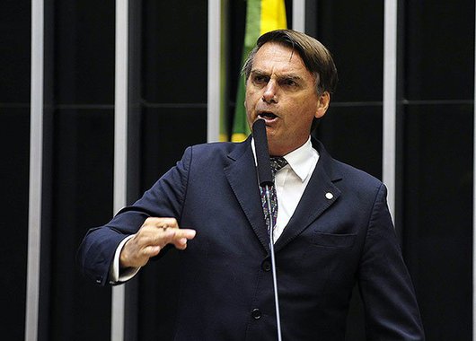 Não é preciso dizer mais sobre esse que atende por “Jair Bolsonaro”. O relato de sua última fala conhecida resume a sua vida pública e, mais ainda, a sua vida privada