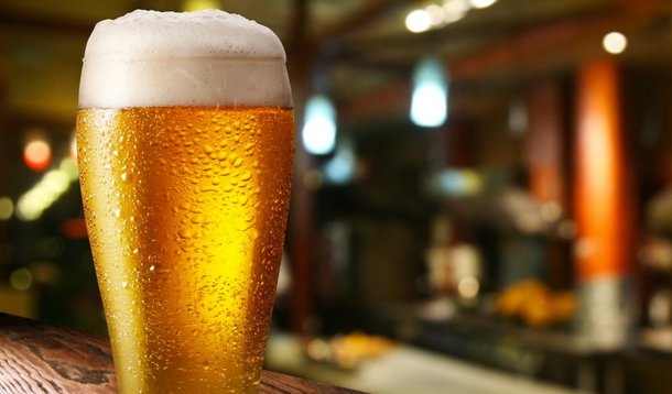 Segundo a Receita Federal divulgou hoje que os preços das bebidas frias – cerveja, refrigerante, refresco, isotônicos e energéticos, subirão no máximo 0,25% com o aumento da base de cálculo do Imposto sobre Produtos Industrializados (IPI), do Programa de Integração Social (PIS) e da Contribuição para o Financiamento da Seguridade Social (Cofins); aumento pode nem chegar ao consumidor; na semana passada, empresários do setor de bebidas asseguraram ao ministro da Fazenda, Guido Mantega, que absorverão os custos sem aumentarem preços