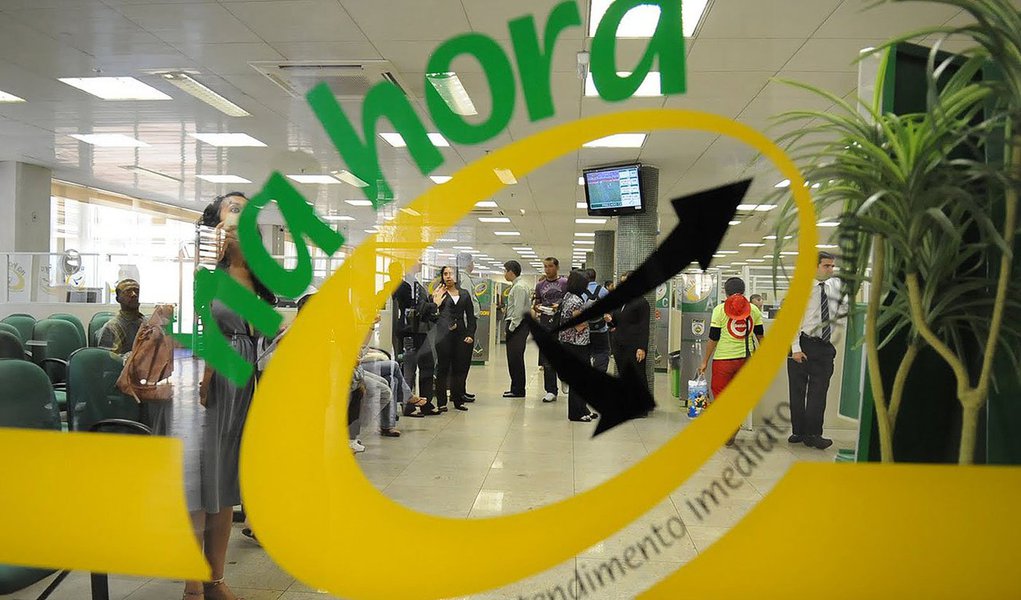 Desde ontem (29), todos os postos do Na Hora, no Distrito Federal, estão atendendo os cidadãos que não têm acesso à internet, para emissão da Certidão Judicial de Distribuição, conhecida como “Nada Consta”. O serviço é resultado de convênio firmado entre o Tribunal de Justiça do Distrito Federal e Territórios (TJDFT) e o GDF