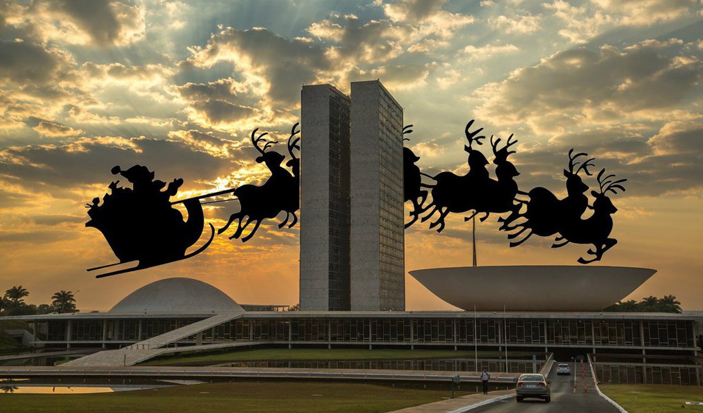 Deputados e senadores querem aumento de salário; o índice mínimo é de 26%, mas pode evoluir para 34%, elevando os vencimentos a R$ 35,9 mil; e não fica só nisso; presentão dos líderes do Congresso envolvem a ampliação do valor destinado às emendas individuais de R$ 14,7 milhões para R$ 16,3 milhões e R$ 100 milhões extras para o Fundo Partidário; se aprovadas, sinecuras vão custar R$ 1,5 bilhão por ano; ho, ho, ho...