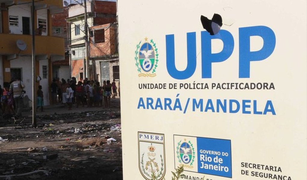 De acordo com a Coordenadoria de Polícia Pacificadora (CPP), as alterações são decorrentes da substituição do coordenador da unidade. "O comando da unidade está mudando, portanto, é normal que o novo coordenador faça algumas alterações em sua equipe de trabalho”, informou