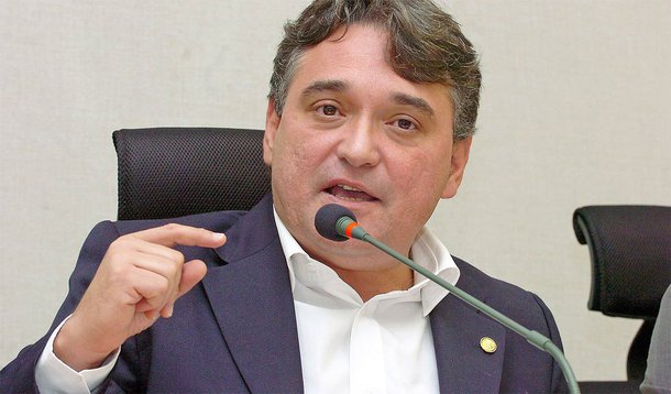 Parlamentar já avisou aos seus companheiros de bancada que não aceitará qualquer outro cargo na Mesa Diretora; pelos entendimentos do chamado blocão, que propõe uma direção independente para o Legislativo, Chico Leite seria o vice, ainda que, por ter a maior bancada, o PT tivesse argumentos para cobrar a presidência