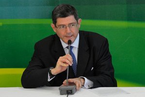 Não dá para afirmar categoricamente que o "novo imposto" citado por Joaquim Levy no Senado se refere à volta imediata da CPMF, extinta desde 2008, mas ela está na mesa do governo