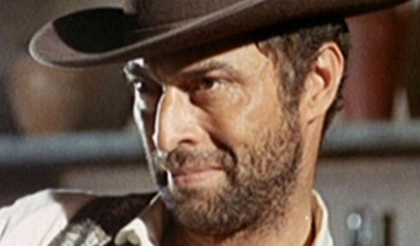 O ator foi vítima de Doença Pulmonar Obstrutiva Crônica (DPOC); ele estava internado, desde o dia 27 de setembro, na Unidade de Tratamento Intensivo (UTI) no Complexo Hospital de Niterói; Celso atuou em mais de 45 filmes, tendo estreado no cinema em 1957, com "Rebelião em Vila Rica"; um dos seus últimos trabalhos foi realizado em 1991, com o filme "Vai trabalhar vagabundo 2"