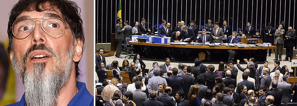 Numa sessão que durou mais de 18 horas, o Congresso Nacional aprovou no fim da madrugada o projeto de lei que altera a Lei de Diretrizes Orçamentárias de 2014, permitindo a revisão da meta de resultado fiscal deste ano; foram 240 votos a favor, na Câmara,  e 39 no Senado; com as galerias fechadas, desta vez não houve baderna, mas o Congresso foi visitado por personagens pitorescos, como o cantor Lobão, que tentou liderar um movimento popular contra a votação; tucanos falavam em "crime de responsabilidade"