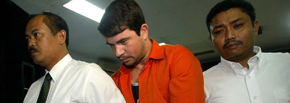 Segundo o Itamaraty, brasileiro Rodrigo Gularte deve ser fuzilado na Indonésia por tráfico de drogas, após as autoridades do país asiático negarem o pedido de clemência realizado pelo governo brasileiro; data da execução não foi fixada; no final de semana passado, governo indonesio fuzilou seis condenados por tráfico de drogas, entre eles o brasileiro Marco Archer Cardoso