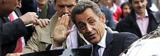 UMP (União por um Movimento Popular), do ex-presidente da França Nicolas Sarkozy, e aliados garantiram 29,2 por cento dos votos nacionalmente, mostrou a pesquisa de boca de urna Ifop, na liderança sobre a Frente Nacional, com 26,3 por cento; como esperando, os socialistas do presidente François Hollande ficaram em terceiro, com 21,4 por cento dos votos