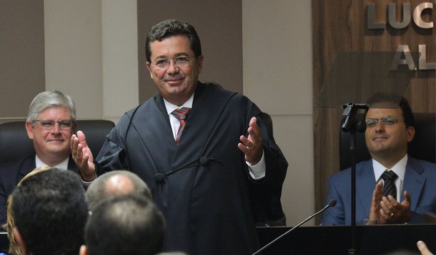 Novo ministro disse nesta quarta-feira 4 que votará o parecer sobre Pasadena no dia 11; "Na próxima quarta-feira, concluindo os andamentos iniciados, vamos votar os embargos de declaração interrompidos em agosto e setembro do ano passado", informou o novo ministro e relator do caso no TCU, referindo-se ao processo que decidirá se os bens da ex-presidente da Petrobras, Graça Foster, serão bloqueados