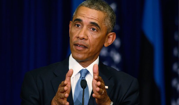 Grupo divulgou um vídeo na terça-feira mostrando a decapitação de Sotloff, o segundo refém norte-americano morto nas últimas semanas, em retaliação aos ataques aéreos dos EUA no Iraque; "A questão é esta: nosso objetivo é claro, degradar e destruir para que não seja mais uma ameaça não só ao Iraque, mas à região e aos Estados Unidos", afirmou o presidente dos EUA