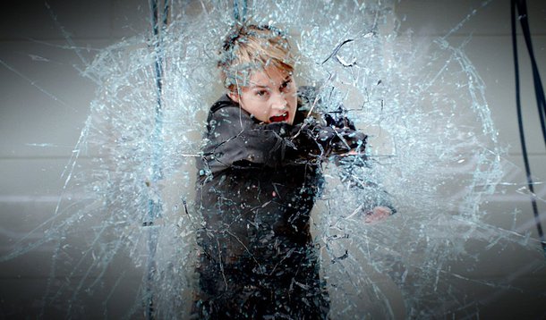 No entanto, sua estreia provavelmente ficará atrás dos números que o primeiro filme da série, "Divergente", conseguiu; a outra grande estreia do fim de semana, "Atirador", errou o alvo e conseguiu apenas R$ 5 milhões