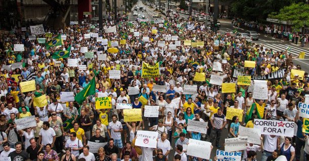 Que o governo da presidenta é um desastre em termos de comunicação não há a menor dúvida, mas falar fino com uma patota de arrogantes é patético