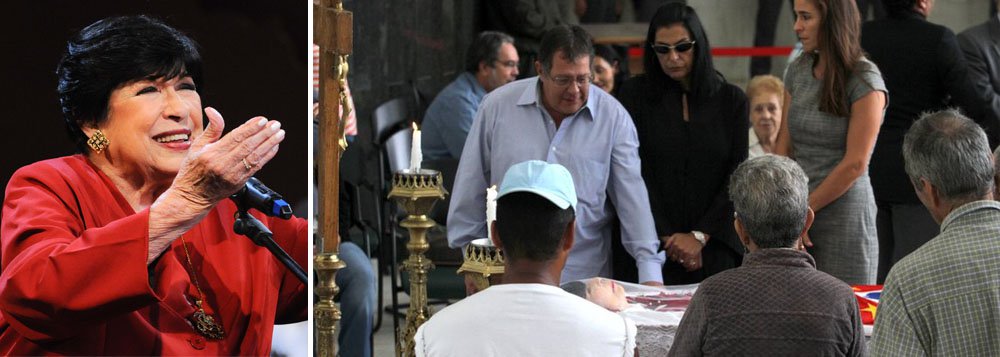 O corpo da cantora e apresentadora Inezita Barroso está sendo velado desde as 6h30 desta segunda-feira, 9, na Assembleia Legislativa de São Paulo e seguirá, às 16h, para o cemitério Gethsemani, no Morumbi, na zona sul da cidade; ela morreu na noite desse domingo, 8, aos 90 anos, vítima de insuficiência respiratória, depois de ficar internada no Hospital Sírio-Libanês desde o dia 19 de fevereiro