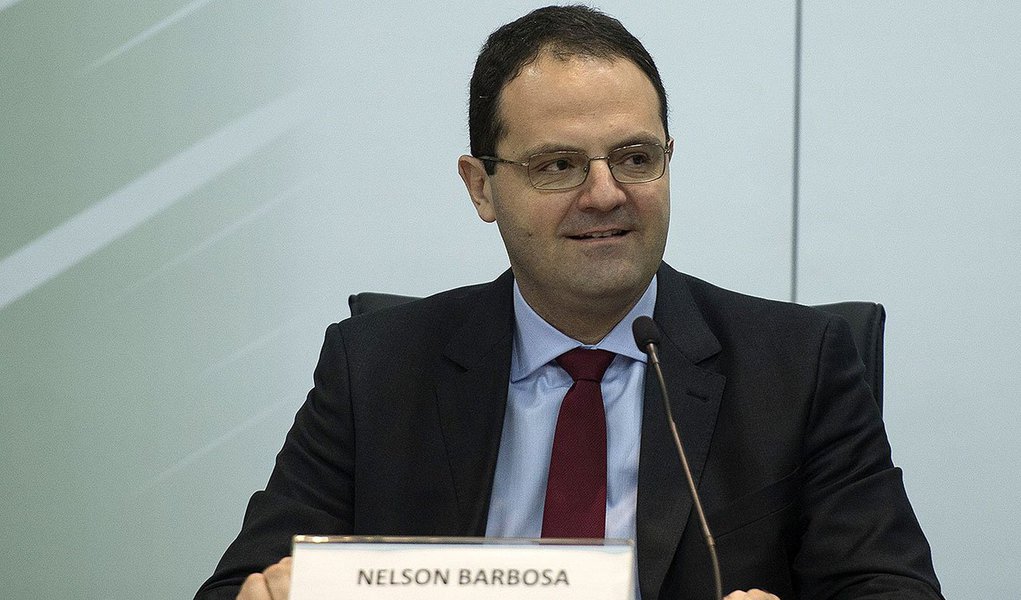 Segundo o ministro do Planejamento, Nelson Barbosa, o comitê ficará sob responsabilidade dos Ministérios da Fazenda e do Planejamento e da Controladoria Geral da União; "Nosso compromisso é aumentar a transparência na prestação de contas"; quanto ao salário mínimo, afirma que a regra de reajuste anual será mantida em 2015