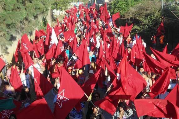 Conclamo a todas as forças democráticas organizadas e à sociedade em geral para se manifestar contra o golpe em andamento