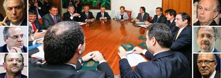 Em artigo, Leopoldo Vieira revela como a presidente Dilma Rousseff conseguiu sair do córner, na última semana; com Renato Janine, reaproximou o governo de intelectuais; com Edinho Silva, incorporou uma visão política à comunicação; com Michel Temer e Eliseu Padilha no núcleo político, além de Henrique Alves no Turismo, criou as condições para reconciliar-se com o PMDB; o encontro com os governadores do Nordeste também indicou a existência de uma ampla frente em torno do diálogo e da legalidade; por fim, como explicitou Miguel Rossetto, a reforma política, que prevê o fim do financiamento empresarial de campanha, segue em pauta, como peça essencial no combate à corrupção; leia a íntegra