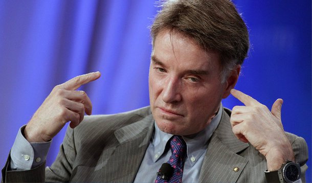 Trocando projetos voltados ao petróleo e minério de ferro, o empresário Eike Batista está desenvolvendo empreendimentos para clonar gado, produzir Viagra genérico que dissolve debaixo da língua e vender biomassa para o Reino Unido