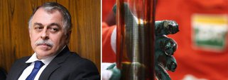 "O ex-diretor de Abastecimento da companhia, Paulo Roberto Costa... fez declarações que, se verdadeiras, podem impactar potencialmente as demonstrações contábeis da companhia", disse a Petrobras em anúncio publicado em jornais nesta segunda-feira