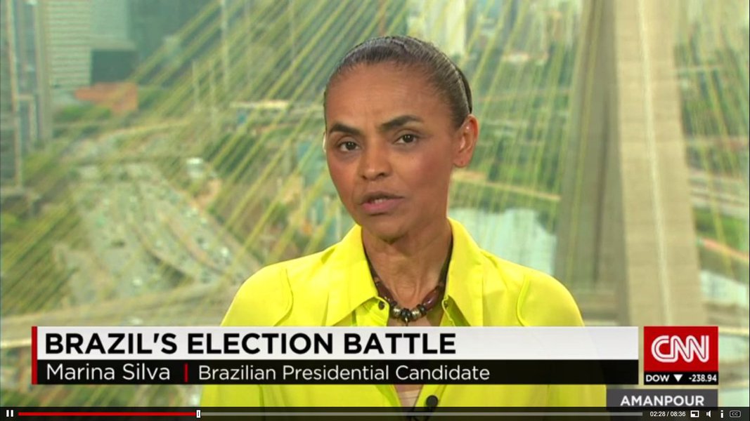 Em entrevista à jornalista Christiane Amanpour, da CNN, candidata do PSB falou dos ataques que vem sofrendo na campanha e disse ser vítima de preconceito por sua origem pobre; "Eu perdi minha mãe com quatorze anos e eu tive que cuidar dos meus sete irmãos. Lutei e continuo lutando, mas eu sempre digo que a educação fez um milagre na minha vida. Tive que enfrentar muitos preconceitos, preconceitos com os quais convivo até hoje. É muito fácil atribuir qualquer opinião para desqualificar uma pessoa com a minha vida"