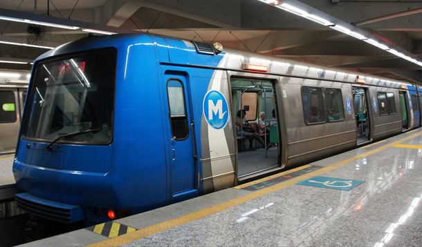 A Agência Reguladora de Serviços Públicos Concedidos de Transportes Aquaviários, Ferroviários e Metroviários e de Rodovias do Estado do Rio de Janeiro (Agetransp) autorizou, com base no contrato de concessão, reajuste para o serviço público de transporte metroviário; o aumento, de 3,98%, entra em vigor a partir de 2 de abril; o bilhete passará para R$ 3,70