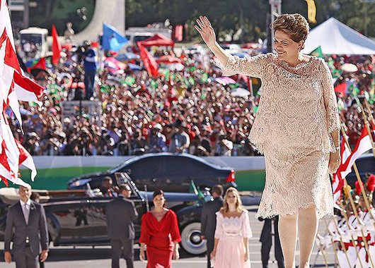 Implementar mesmo que parcialmente o programa dos derrotados na eleição contribui para confundir e desorganizar as forças que venceram as eleições presidenciais de 2014