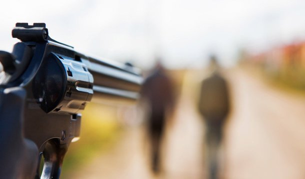 O Centro de Apoio Operacional do Controle Externo da Atividade Policial (CAOp-Ceap) divulgou relatório sobre a violência nos municípios de São Luís, Raposa, Paço do Lumiar e São José de Ribamar, referente ao ano de 2014, quando foram registradas 1.227 mortes violentas com essas características, um aumento de 24,7% em relação a 2013; a ONU considera aceitável dez assassinatos para cada 100 mil pessoas por ano; "Na ilha de São Luís, esse índice é 876,4% acima da margem suportável. A violência tornou-se uma endemia", diz o promotor de Justiça José Cláudio Cabral, coordenador do CAOp-Cead