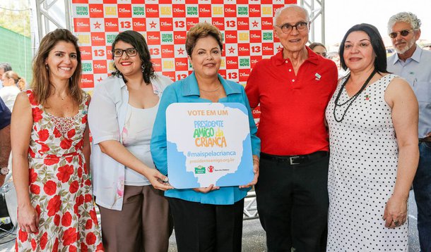 Ao assinar o termo, Dilma destacou os avanços do governo na proteção das crianças e adolescentes. A presidenta citou os últimos dados Organização das Nações Unidas para a Alimentação e a Agricultura (FAO) que mostram que o Brasil atingiu a meta de reduzir pela metade o número de pessoas subnutridas; “Quem está saindo do Mapa da Fome são crianças também. Porque, por todos os critérios, a fome tinha um rosto. Era o rosto infantil. Tinha menos disponibilidade de renda no Brasil para crianças do que para os mais velhos”, ressaltou