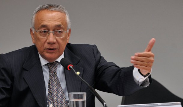 O ex-ministro do Turismo, Gastão Vieira, assumiu o comando do PROS no Maranhão; o ex-sarneysta garantiu ao titular do Blog que o partido que estava na chapa de Flávio Dino nas eleições de 2014 permanece na base; "O PROS não será oposição ao governo. O partido estava na chapa do governo e não tem motivos para ser oposição agora", afirmou