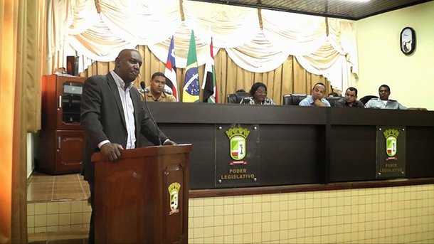 Deputado Cabo Campos, líder do movimento que parou as atividades da Polícia Militar em 2013, defendeu a aprovação de uma legislação específica que enquadre como crime hediondo assassinos de agentes de segurança; proposta semelhante, segundo o parlamentar, já está em fase de tramitação no Congresso Nacional; "Como todos sabem sou policial militar de carreira e perdi muitos colegas para a guerra das facções. Infelizmente, não temos ainda uma legislação que venha punir com rigor esses homens que estão à margem da sociedade", afirmou