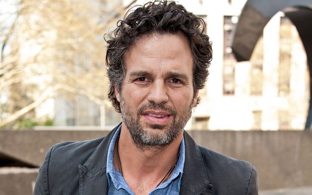 O ator Mark Ruffalo foi enganado, assim como milhões de brasileiros, achando que Marina era progressista.  Não é.  Marina é a direita de Pastor Malafaia, Marcos Feliciano e Paulo Bornhausen. Marina é o Itaú