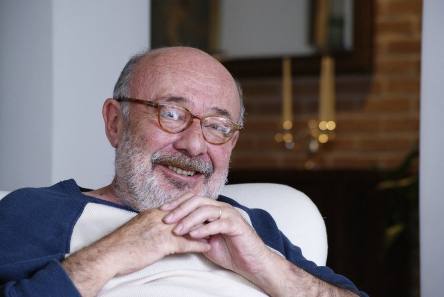 "A principal sequela deixada pela disputa presidencial foi o ressurgimento de uma direita organizada e radical, gerada no bojo do antipetismo militante, que se alastrou pelo país durante a campanha numa grande aliança partidária, midiática, judicial e financeira", diz o jornalista Ricardo Kotscho; segundo ele, "não vai ter refresco nem para curar a ressaca de Carnaval"