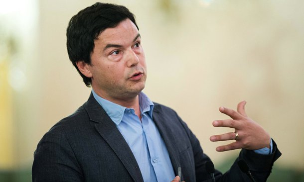 Economista autor do influente livro "O capital no século XXI", que vendeu mais de um milhão de exemplares em todo o mundo, declara que "a ideia segundo a qual é preciso insistir em secar os orçamentos com base em mais austeridade para curar o doente" parece "completamente insensata"; sobre a Europa, acredita que a responsabilidade da crise é "de todos os países"
