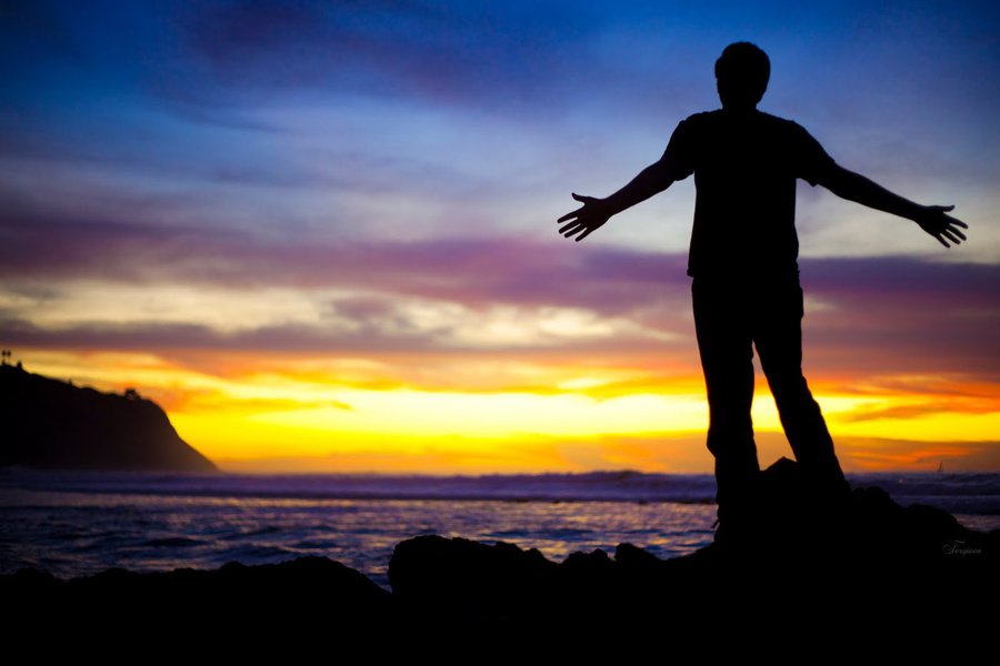 Espero que o próximo ano seja melhor para você, e que pessoas de boa índole não sejam contaminadas pelo individualismo, pela maledicência, pelo desrespeito e por julgamentos precipitados