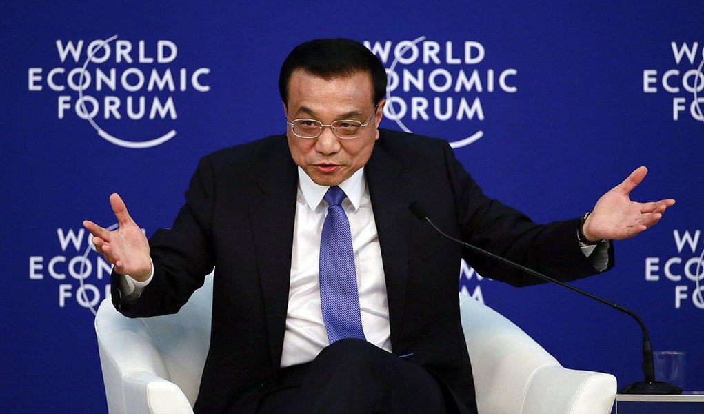 Segundo o colunista Sergio Leo, primeiro-ministro chinês, Li Keqiang, desembarca no Brasil na próxima semana com uma lista de quase 60 projetos de investimento, de obras de infraestrutura a instalações industriais; o setor de energia é o principal alvo dos chineses, com projetos previstos que somam quase US$ 33 bilhões, incluindo a segunda fase da transmissão de Belo Monte, uma hidrelétrica e uma termelétrica