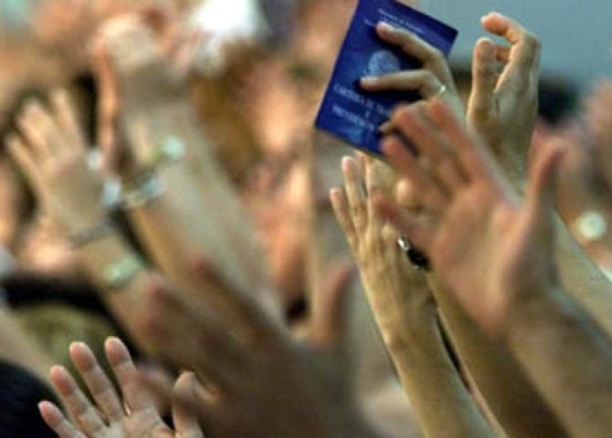 A verdade é que fizemos um processo de inclusão nunca visto na história do País, colocamos o Brasil na rota do desenvolvimento. Não temos motivo para ter vergonha das conquistas que trouxemos para o país