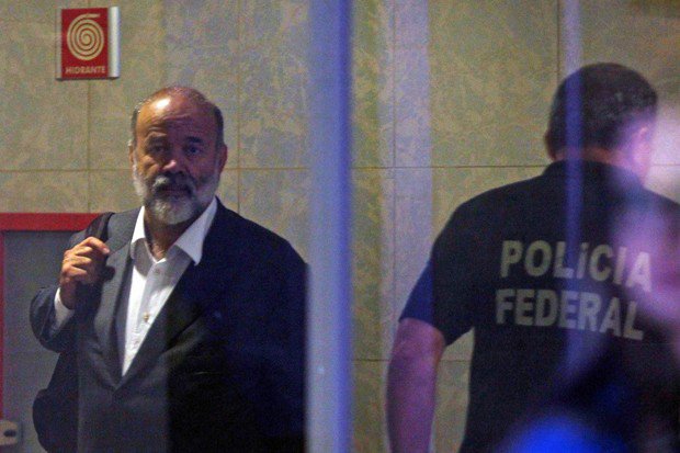 A prisão de Vaccari é abusiva e imotivada. Só poderiam prendê-lo se estivesse tentando fugir ou atrapalhar as investigações. A prisão de Vaccari é golpe midiático, nada mais