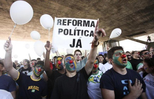 A direita protofacista faz seus simulacros de agitação social, emulando o ambiente pré-golpe de 1964. Eu não tenho dúvidas, no entanto, de que nossa capacidade de mobilização é muito maior