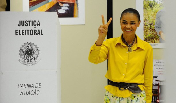 A candidata do PSB à Presidência da República votou pela manhã em uma seção eleitoral da capital Rio Branco; ela chegou à seção por volta de 8h30 (horário local) e foi recebida por familiares; antes de votar (Marina permaneceu na cabine por cerca de um minuto e meio),  cumprimentou os mesários; após entrevista coletiva, ela dirigiu-se ao aeroporto e embarcou para a capital paulista, onde acompanhará a abertura das urnas