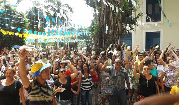 O Tribunal de Justiça do Maranhão (TJMA) extinguiu, sem resolução de mérito, ação com pedido de medida cautelar ajuizada pelo Sindicato dos Profissionais do Ensino Público Municipal de São Luís (Sindeducação) contra o Município de São Luís; o sindicato pleiteava à Justiça que proibisse o Município de proceder ao desconto nos vencimentos dos servidores em greve, bem como instaurar qualquer procedimento administrativo que tivesse por fundamento a ausência de trabalho por adesão à greve, até o trânsito em julgado da decisão final na ação principal, sob pena de multa diária no valor de R$ 5 mil