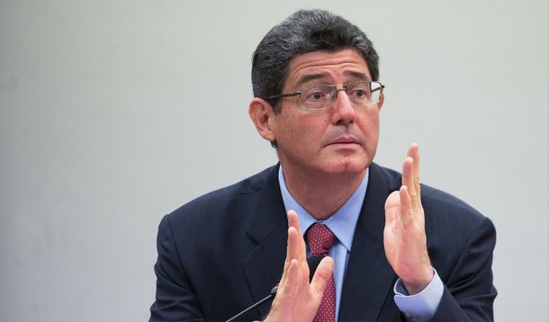 Para o ministro da Fazenda, o medo de fazer o ajuste rápido não é bom conselho e por isso é preciso realinhar preços agora para evitar deixar resquícios de aumentos de preços necessários para 2016; segundo Levy, é essencial ainda que o ajuste seja rápido porque as medidas de consolidação fiscal são apenas a primeira etapa do ajuste econômico necessário com o fim do ciclo de commodities; "Não acho que desperdiçamos o ciclo, mas precisamos nos preparar para o mundo diferente", disse