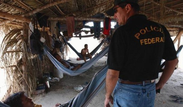 "Nós temos mecanismos que não encontramos em nenhum outro lugar no mundo como os grupos especiais de fiscalização que atendem a todo o território", afirmou o coordenador do Projeto de Combate ao Trabalho Escravo no Brasil da Organização Internacional do Trabalho, Luiz Machado, no 3º Encontro das Comissões Estaduais para a Erradicação do Trabalho Escravo nesta segunda-feira, em São Paulo