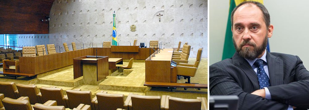 Advogado-geral da União, Luís Inácio Adams teria cancelado de última hora a participação em seminário realizado ontem em Washington a pedido da presidente Dilma Rousseff; imprevisto é interpretado como um sinal de que teria sido escolhido para o Supremo Tribunal Federal (STF), na vaga de Joaquim Barbosa