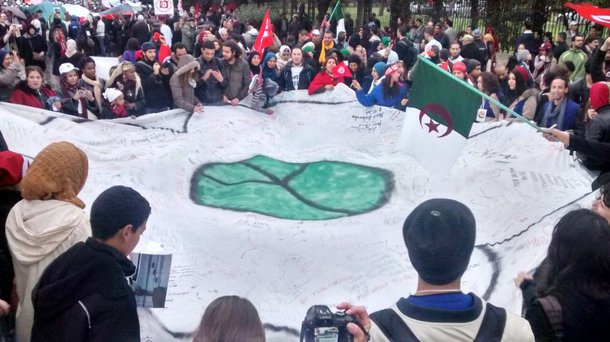 Entre as prioridades estabelecidas no documento estão o desenvolvimento de marcos democráticos de regulação da comunicação, por meio de órgãos independentes, o apoio aos meios de comunicação comunitários e a independência da mídia pública em relação ao governo e ao mercado