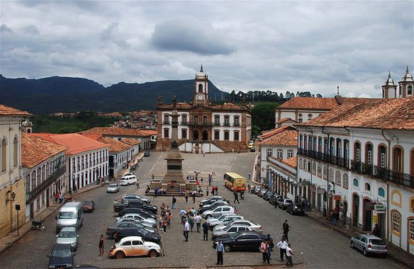 O desplanejamento urbano reinante na maioria das cidades brasileiras fez retomar a importância sobre o tema tombamento