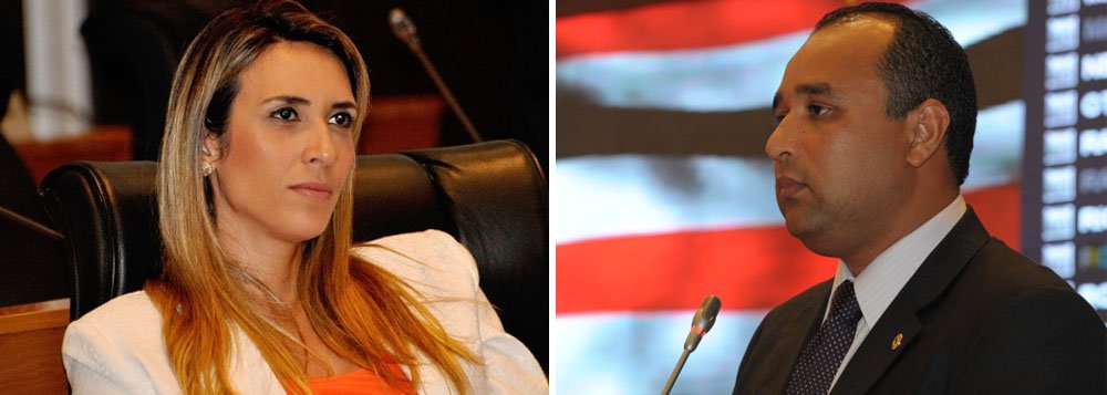O partido vai de mal a pior; a reunião marcada pelo senador João Alberto, presidente da sigla, foi esvaziada; a deputada estadual Andrea Murad afirmou que não participará de nenhuma reunião sem a presença da ex-governadora Roseana Sarney; "Estarei presente quando tiver a ex­-governadora Roseana Sarney e o senador Lobão Filho", disse; Andrea atacou Roberto cobrando a expulsão do aliado dele, Richard Nixon (prefeito de Bacuri), do PMDB por ser investigado em crimes de agiotagem; ele, por sua vez, rebateu mandando a colega de parlamento puxar a "ficha corrida" de processos do pai dela, Ricardo Murad